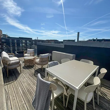 Apartament With Design Classics In Sydhavn Kopenhaga