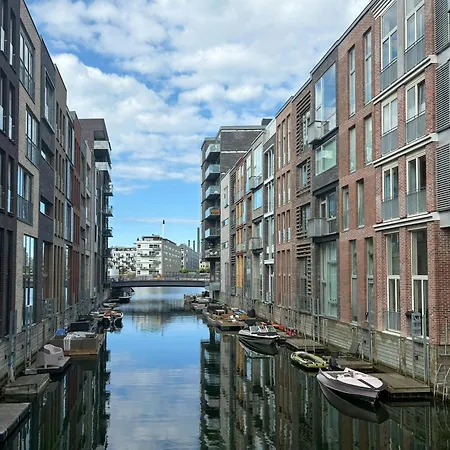 Apartment With Design Classics In Sydhavn *