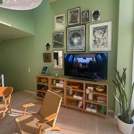 Apartament With Design Classics In Sydhavn Kopenhaga