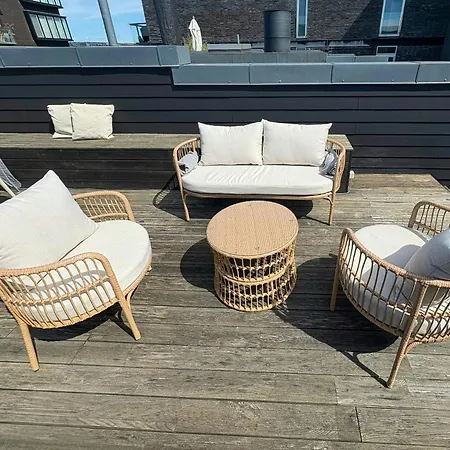 Apartment With Design Classics In Sydhavn